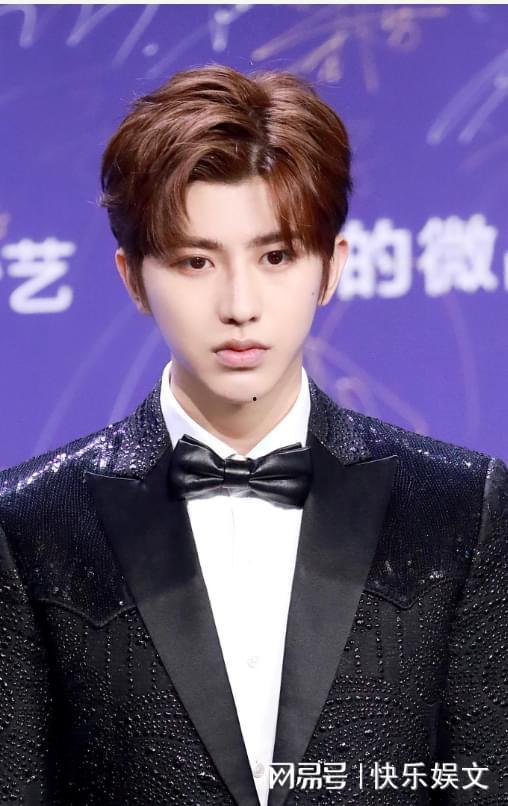 直播间蔡徐坤吃瓜视频在线观看,揭秘娱乐圈幕后故事